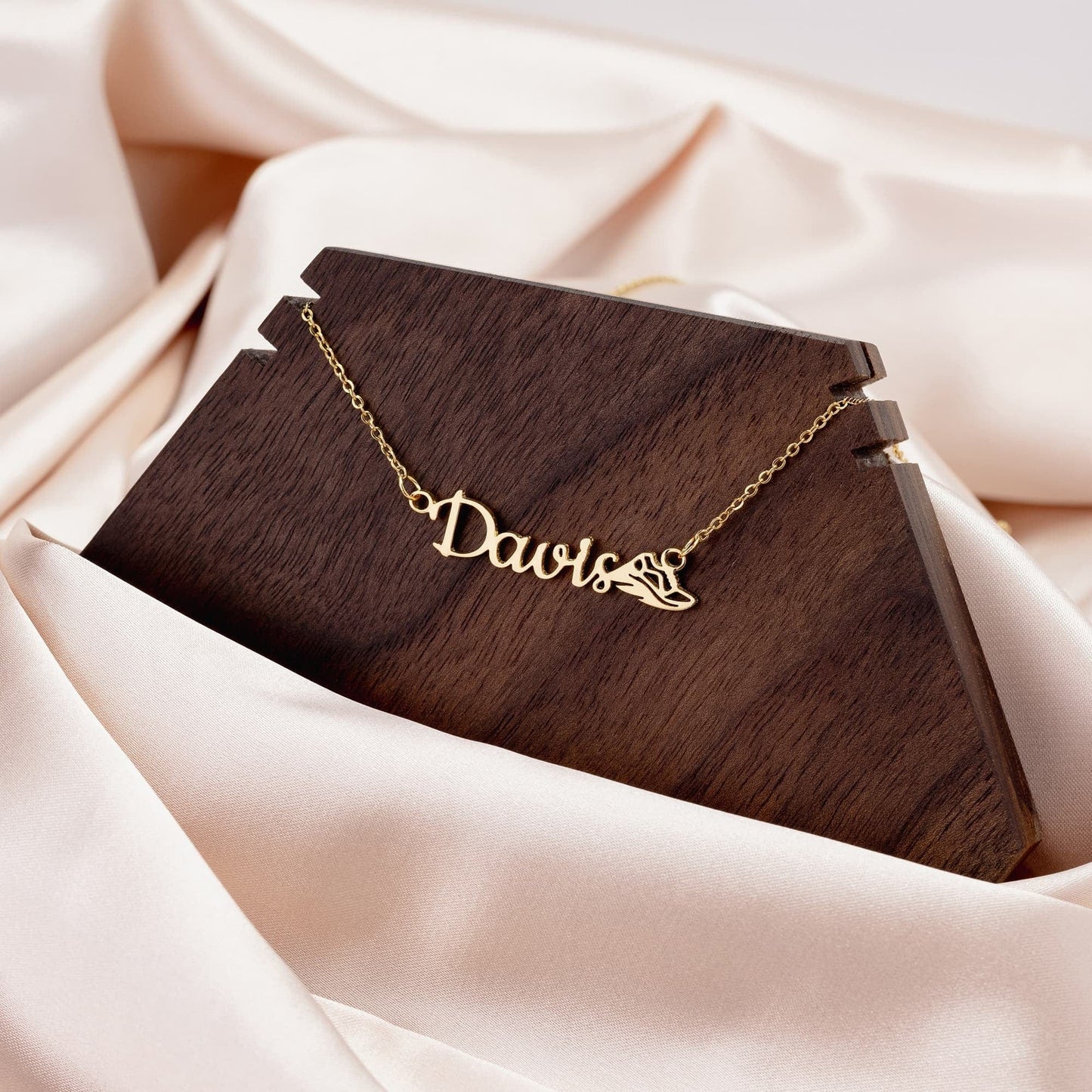 Custom Sports Mom Necklace teelaunch Jewelry